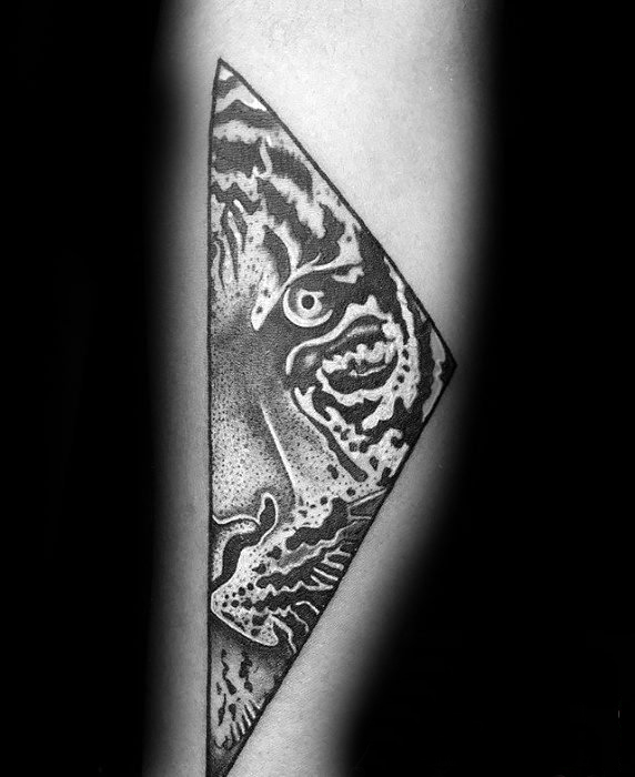老虎头纹身图片  几何创意的老虎纹身图片