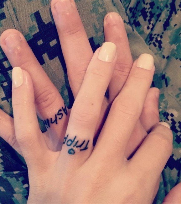 手指纹身戒指   爱意十足的戒指纹身图片