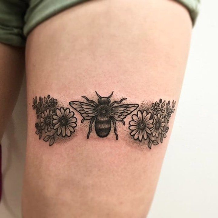 小蜜蜂纹身图片 多款各风格的动物小蜜蜂纹身图片