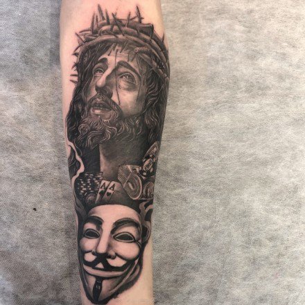 18款欧美基督教耶稣的写实纹身图片