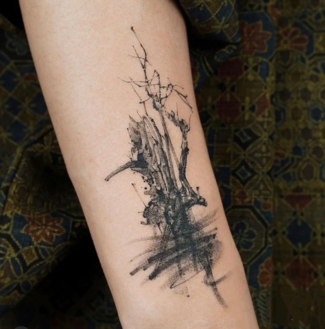 韩系风的一组水墨纹身图片