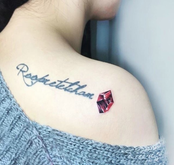 适合乖乖女的唯美英文纹身