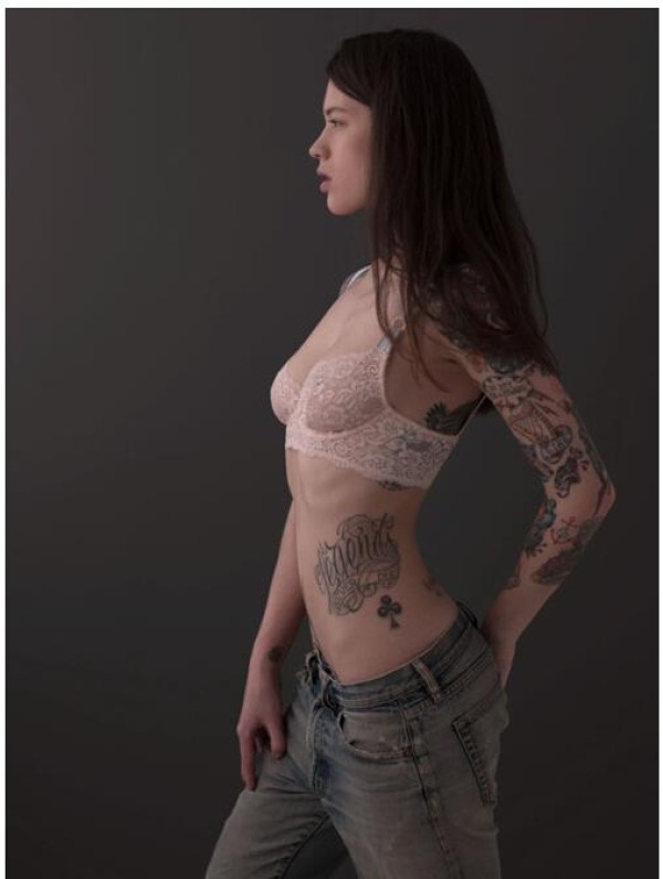 漂亮魅力迷人西洋美女典型独特纹身图