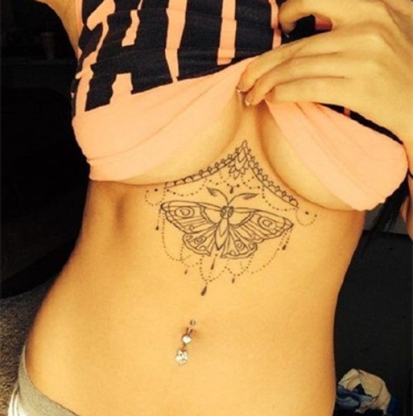 最火的sternum tattoo图7