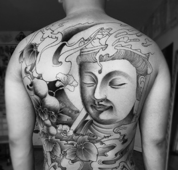 满背黑灰大佛祖纹身图片个性十足
