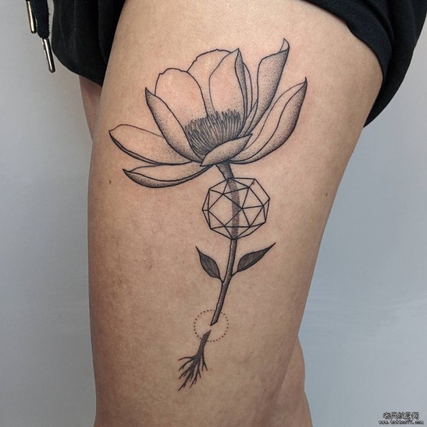 大腿几何莲花线条纹身图片tattoo