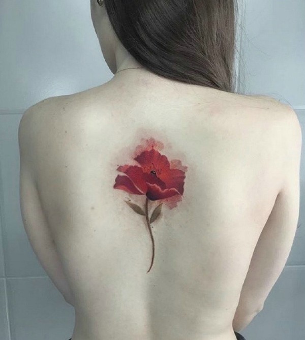 女生性感迷人的花蕊背部纹身图片