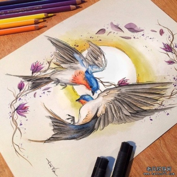 欧美彩色花蕊鸟太阳纹身图片手稿