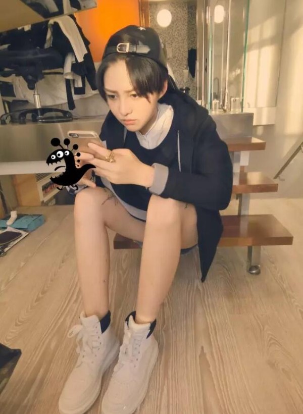 时尚有范儿的纹身美女