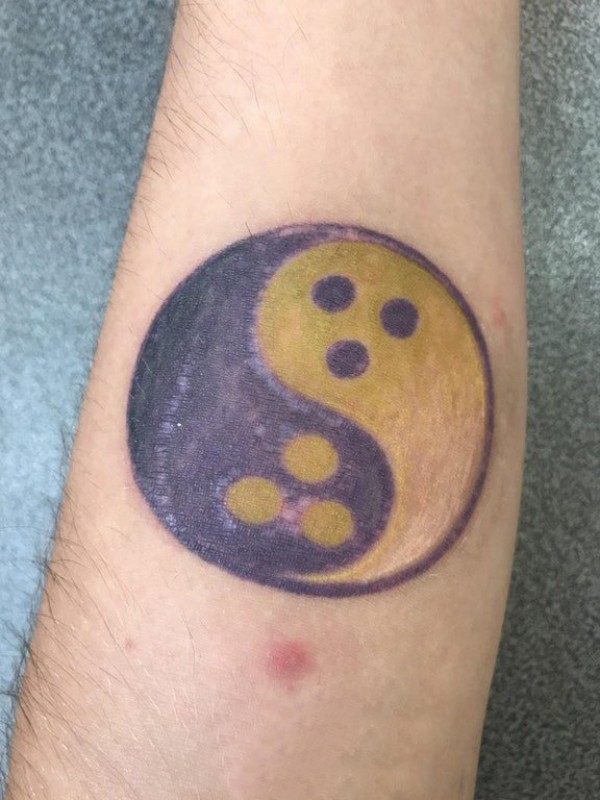 太极八卦纹身图片 男生手臂上彩色的太极八卦纹身图片