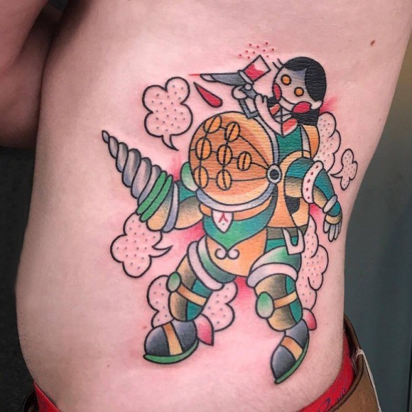 机器人纹身 男生侧腰上机器人纹身图片