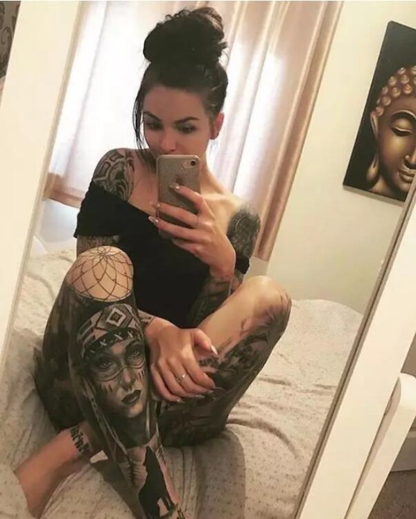 性感美女身上迷人的纹身图片