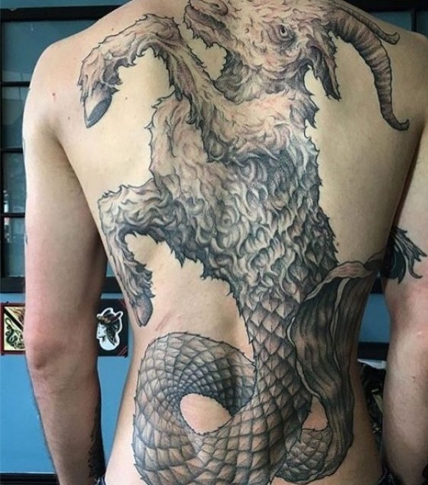 摩羯座纹身图片   形态各异的摩羯座纹身图片
