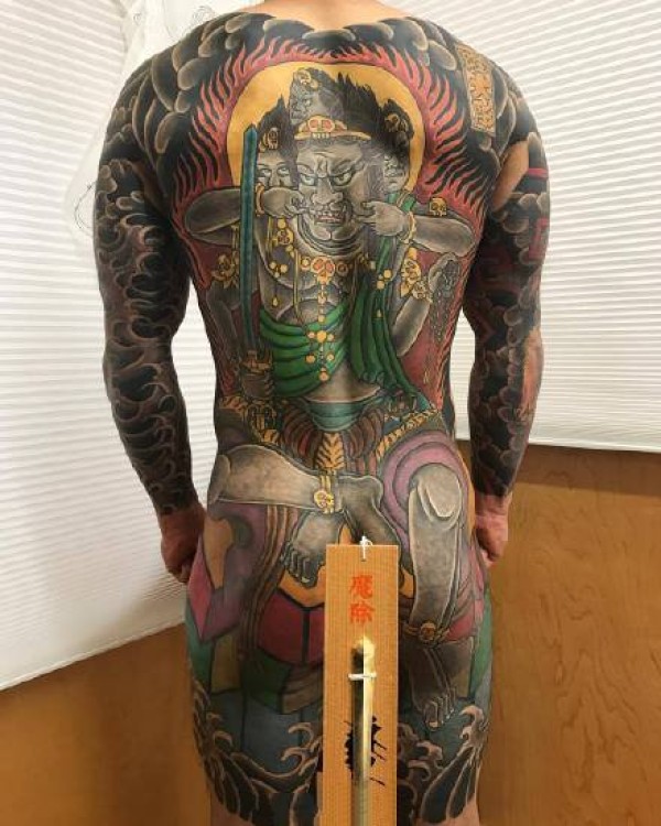 5张传统满背全胛通体纹身图片作品欣赏