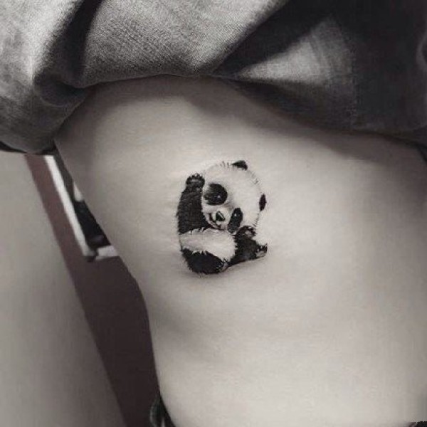 很可爱的一组简约小清新熊猫纹身图片作品