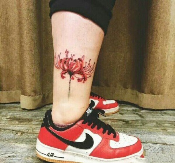 红色的一组小清新彼岸花纹身图片欣赏