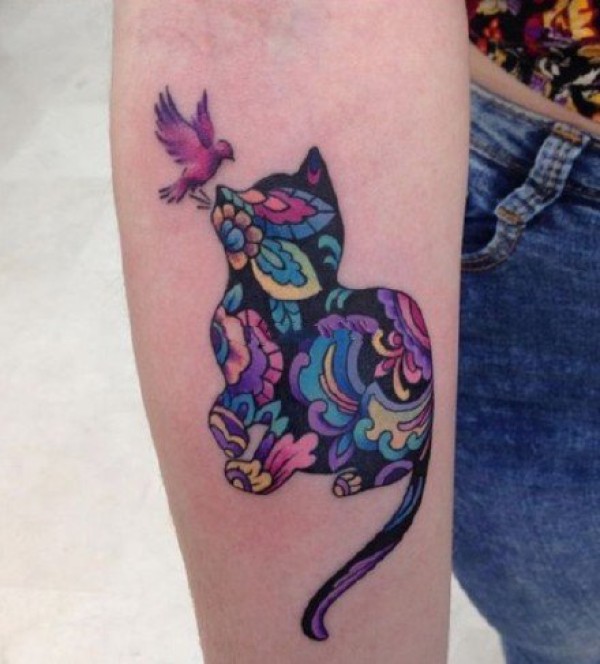 黑猫纹身 一组黑色猫咪和花朵的纹身图片赏析