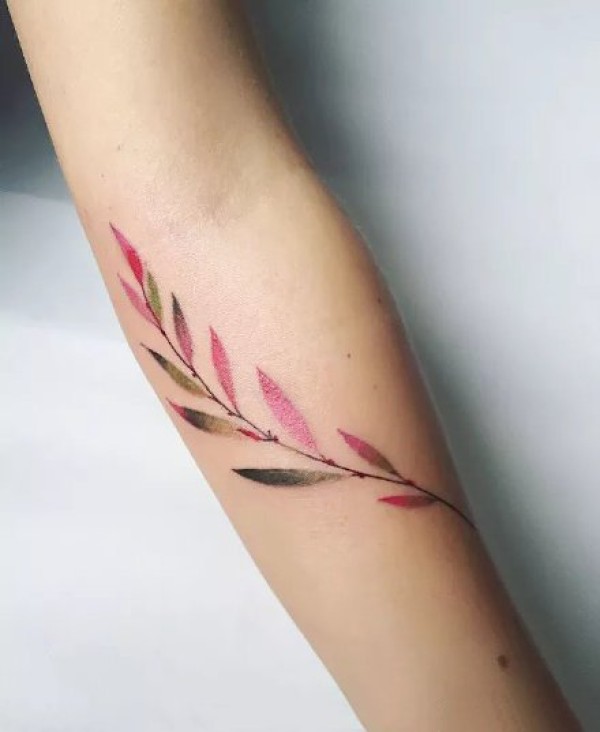 一组清新植物女生纹身图片欣赏