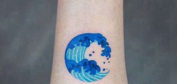 小清新小腿海浪纹身图片