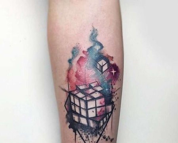 水彩小臂魔方纹身图片