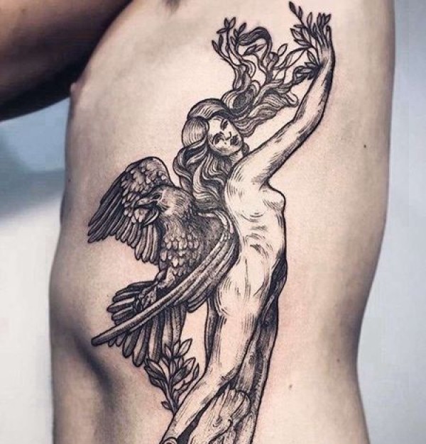 线条侧腰天使纹身图片