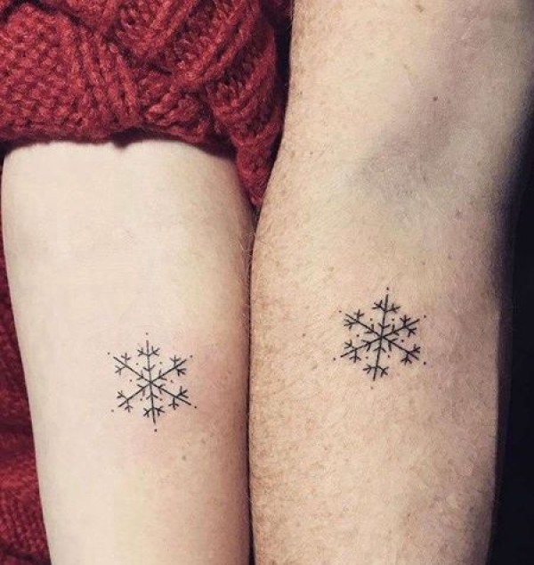 小清新小臂雪花纹身图片