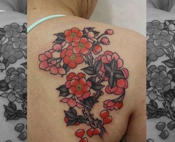 日式后背樱花纹身图片