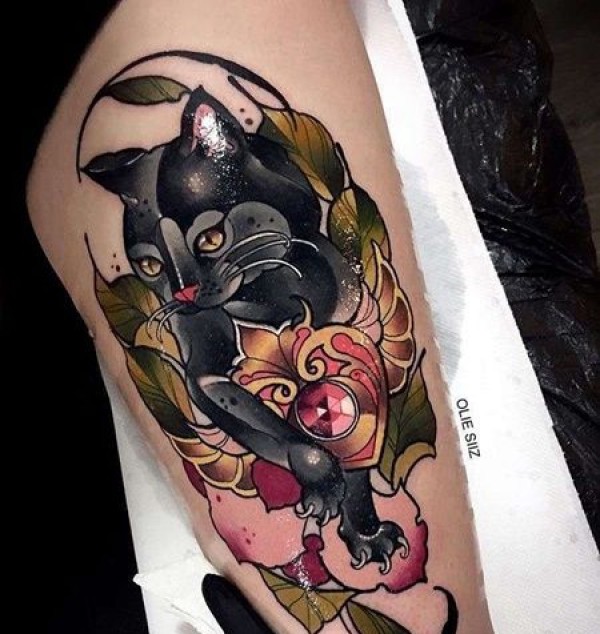 New School大腿黑猫纹身图片