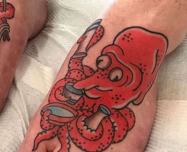 日时脚背章鱼纹身图片