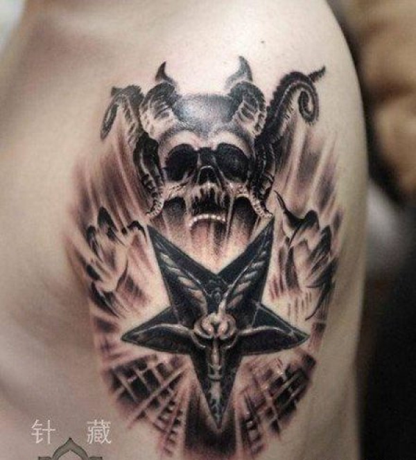 大臂撒旦恶魔纹身图片