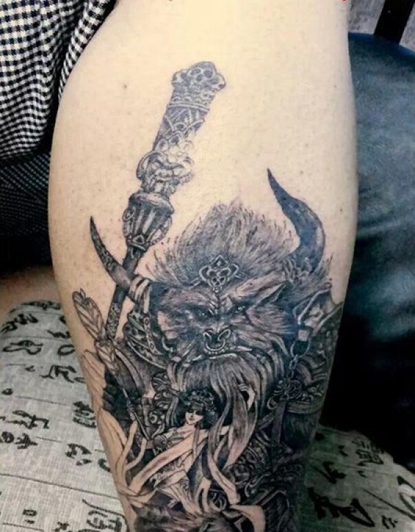 小腿牛魔王纹身图片