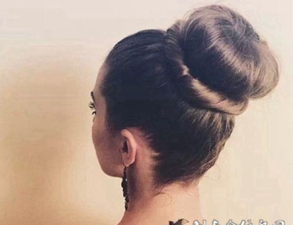 唯美小清新颈部纹身图片
