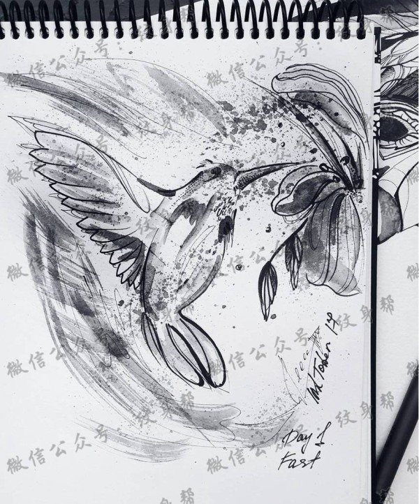 黑灰泼墨鸟花纹身图片