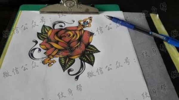 彩色玫瑰花钥匙纹身手稿图案