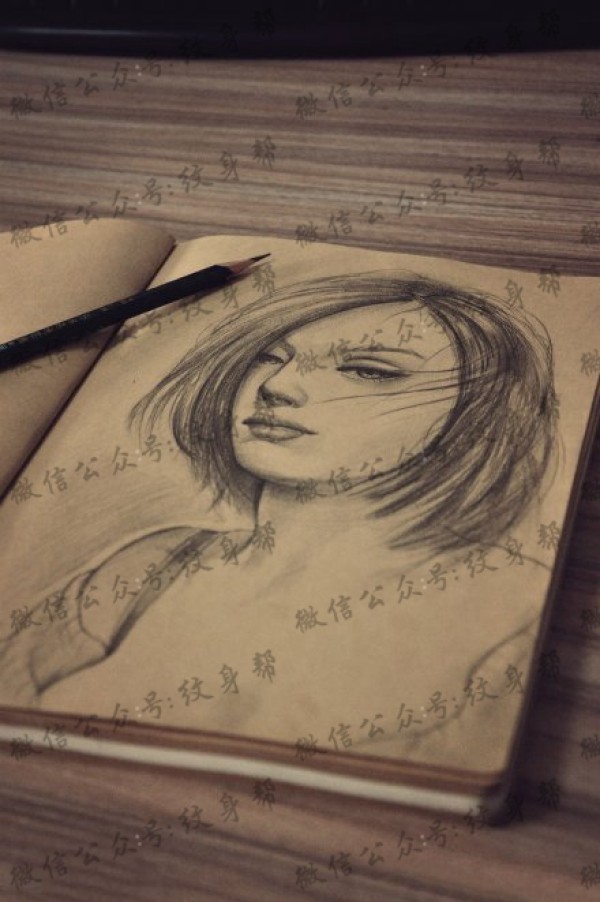 手稿素描美女纹身图片