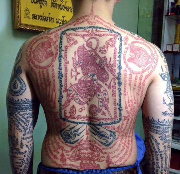 一组泰国独有的宗教纹身图片