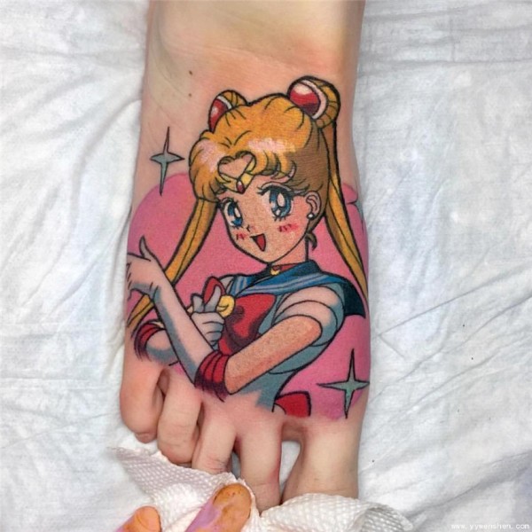 宅男纹身师Kimberly Wall的美少女战士Sailor Moon动漫纹身图片集