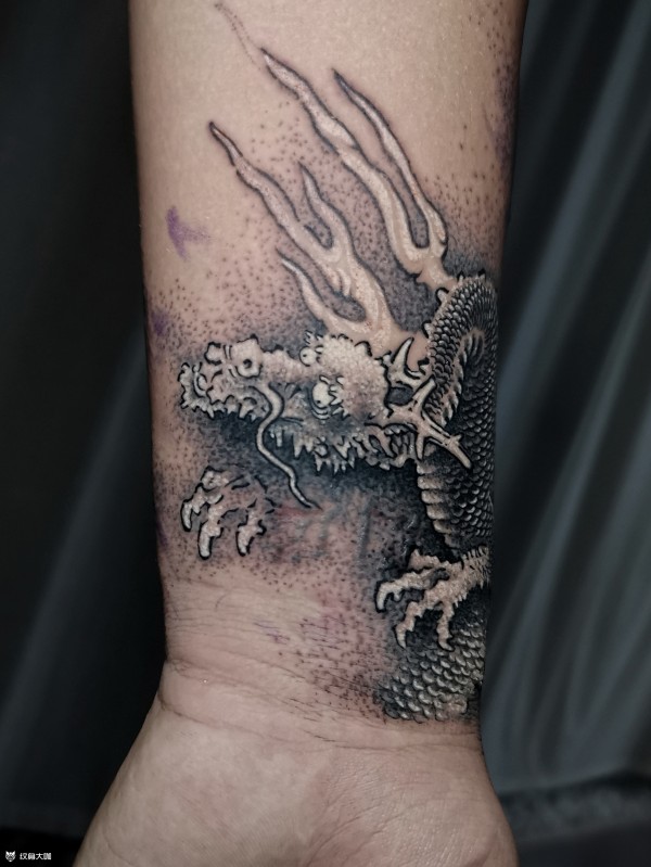 盘手龍